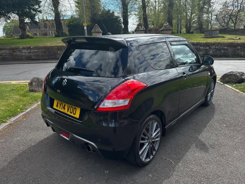 2014 SUZUKI SWIFT