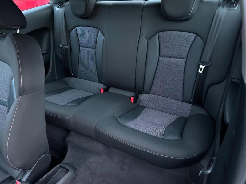 2011 AUDI A1
