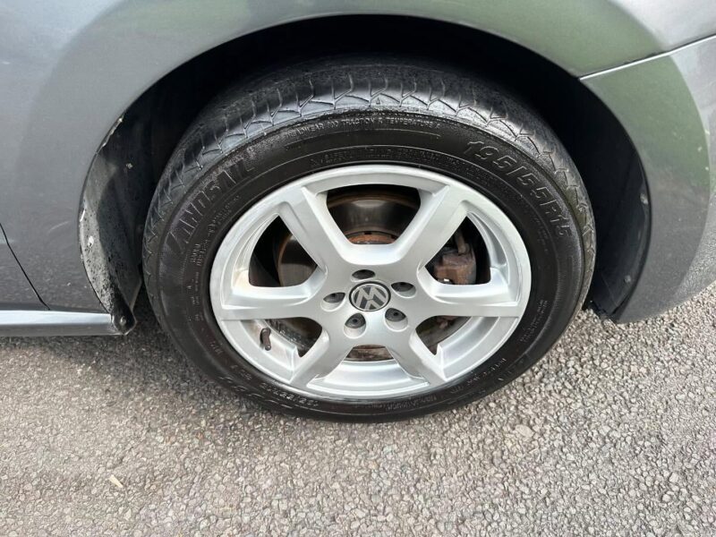 2010 VOLKSWAGEN POLO