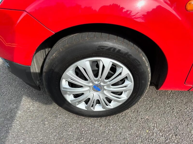 2004 FORD FIESTA