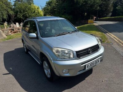 2004 TOYOTA RAV-4