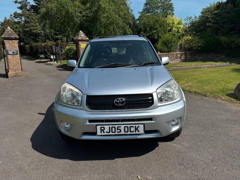 2004 TOYOTA RAV-4