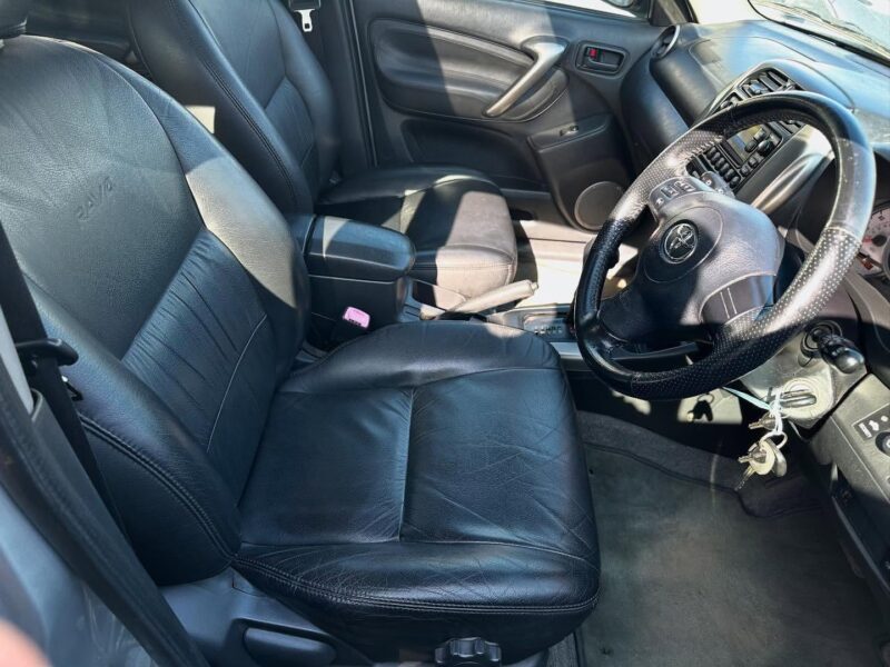2004 TOYOTA RAV-4