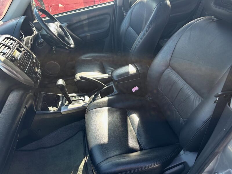 2004 TOYOTA RAV-4