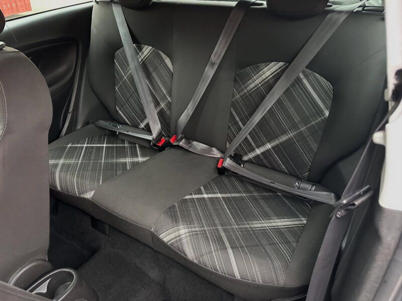 2015 VAUXHALL CORSA