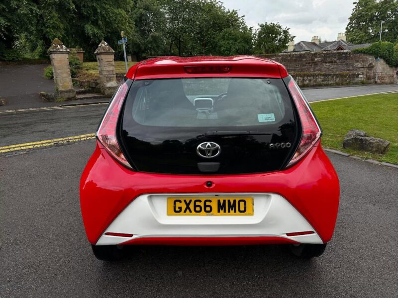 2016 TOYOTA AYGO