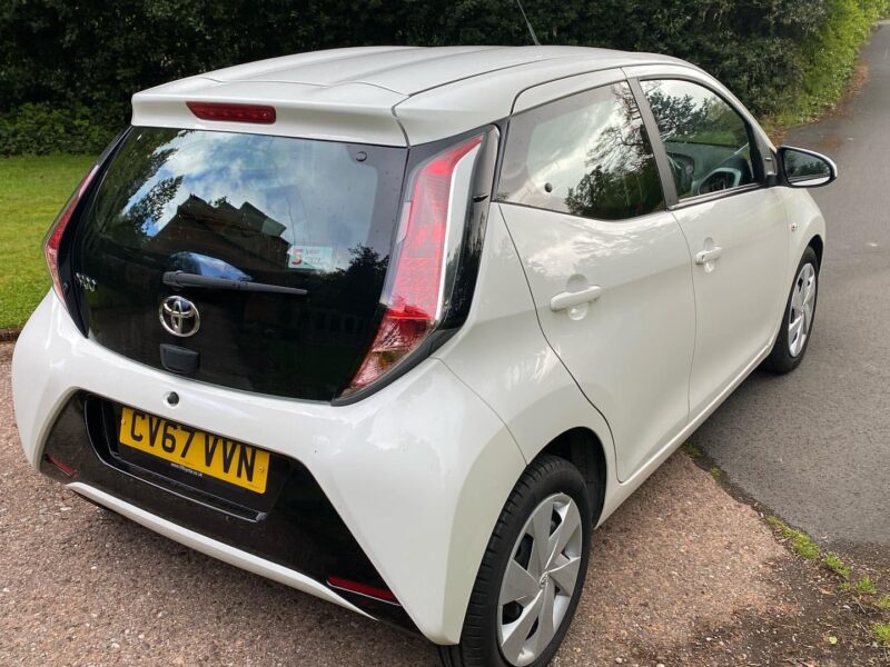 2017 TOYOTA AYGO