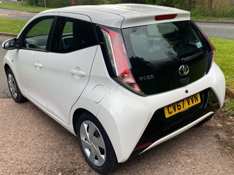 2017 TOYOTA AYGO