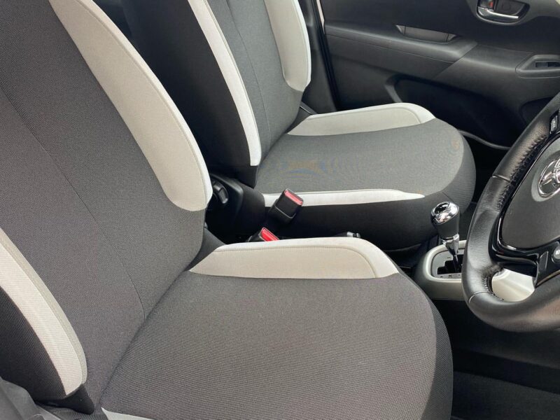 2017 TOYOTA AYGO