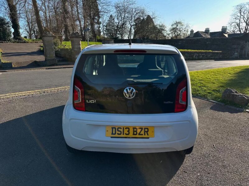2013 VOLKSWAGEN UP