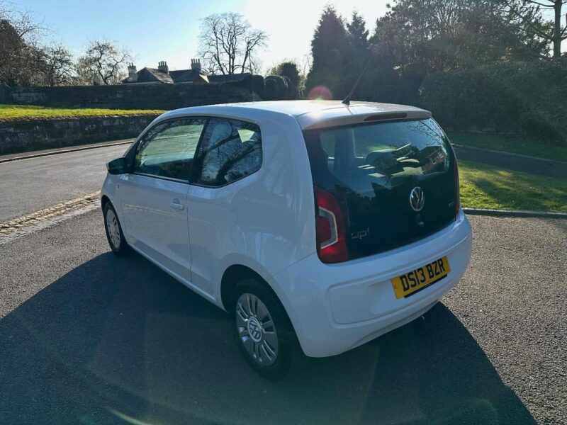 2013 VOLKSWAGEN UP