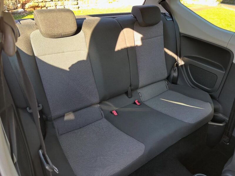 2013 VOLKSWAGEN UP