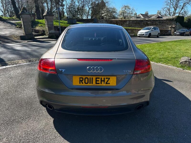 2011 AUDI TT