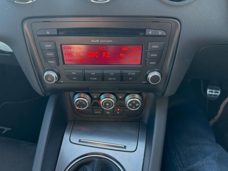 2011 AUDI TT