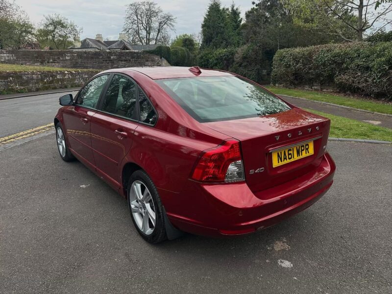 2012 VOLVO S40