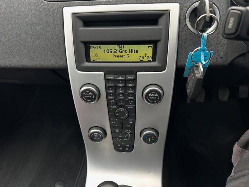 2012 VOLVO S40
