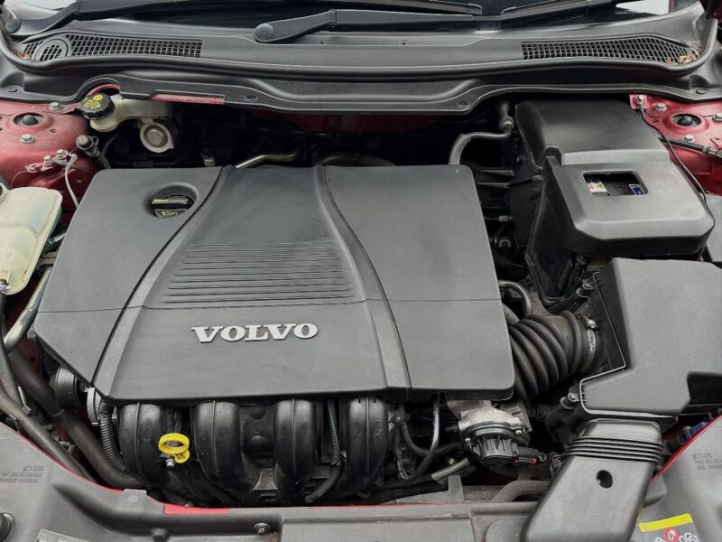 2012 VOLVO S40