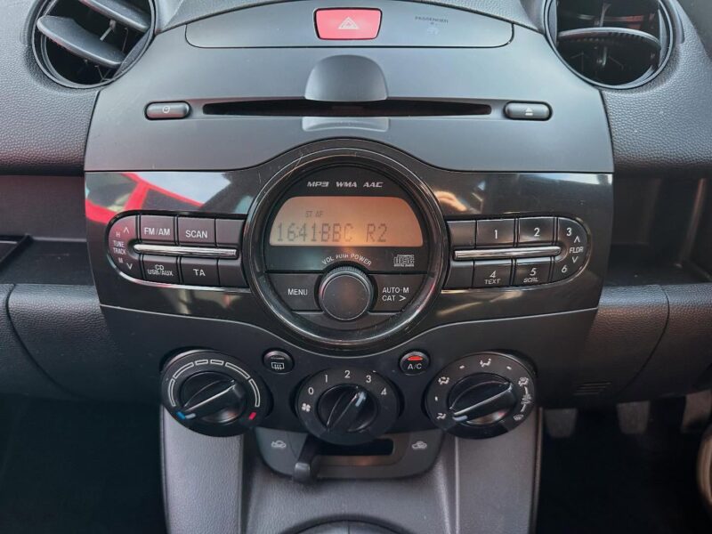 2015 MAZDA 2 WHITE EDITION