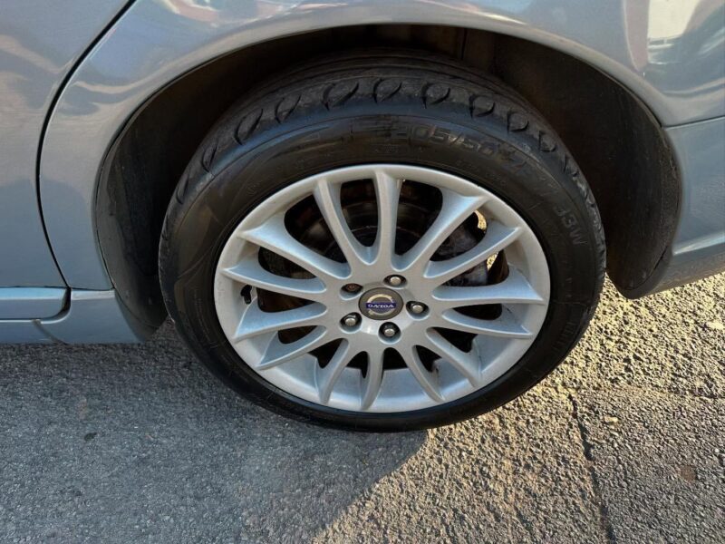 2010 VOLVO S40