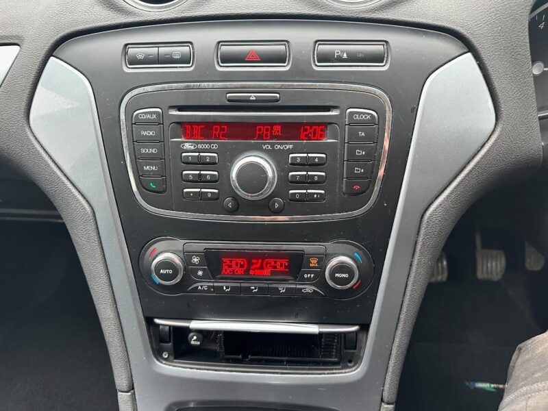 2011 FORD MONDEO
