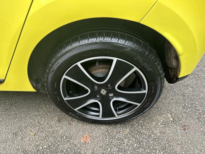 2013 RENAULT CLIO