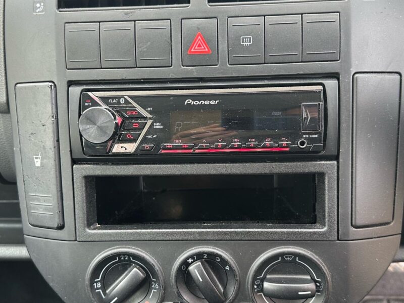 2005 VOLKSWAGEN POLO